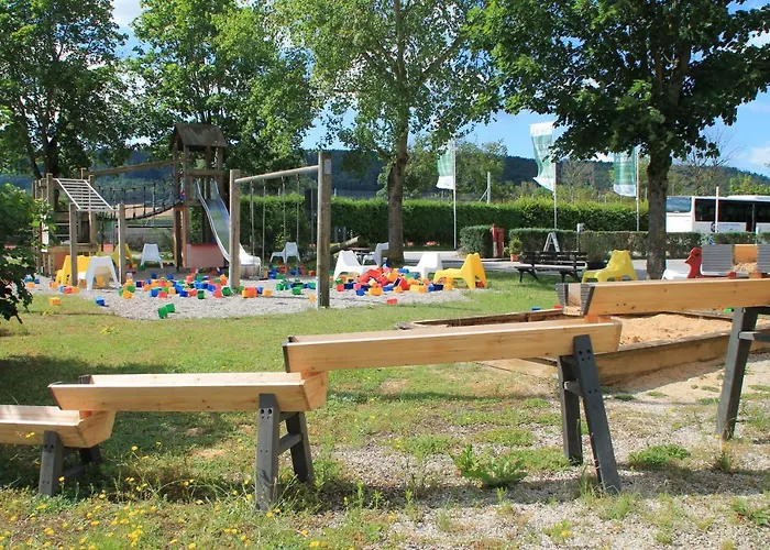 Naturama - Schaeferwagendorf Holiday park 2*
